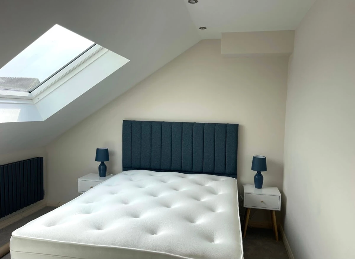 dining-room-floral-wallpaper-burnt-orange-walls-cardiff-primrose-decor bedroom walls ceiling painted white sunderland foxglove decor